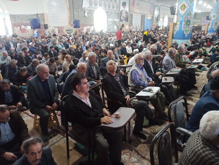 تصاویر/ نمازعبادی سیاسی جمعه کاشان