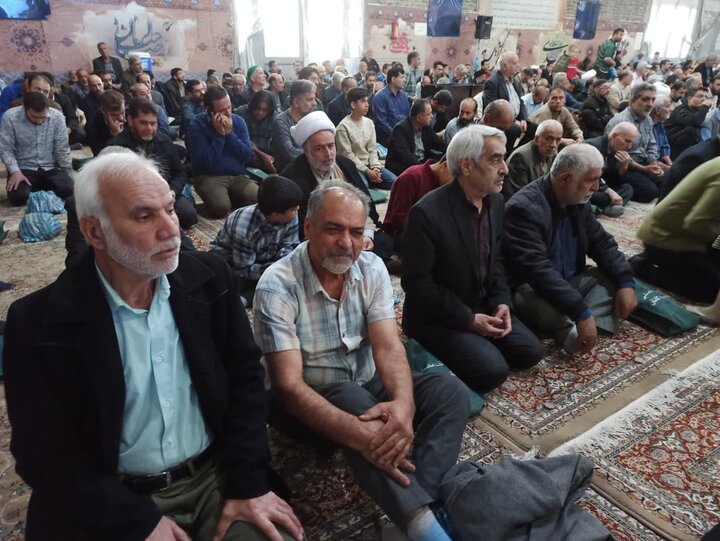 تصاویر/ نمازعبادی سیاسی جمعه کاشان