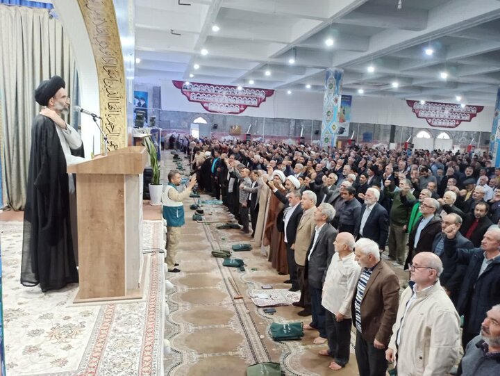 تصاویر/ نمازعبادی سیاسی جمعه کاشان