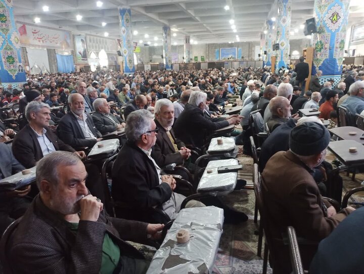 تصاویر/ نمازعبادی سیاسی جمعه کاشان