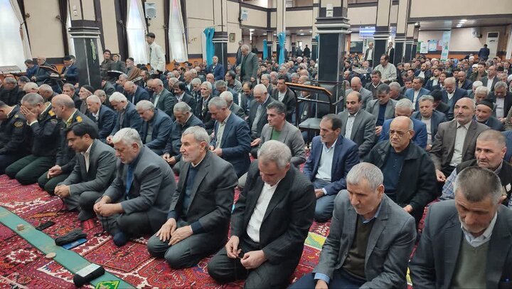 تصاویر/ آیین عبادی سیاسی نماز جمعه چهاربرج