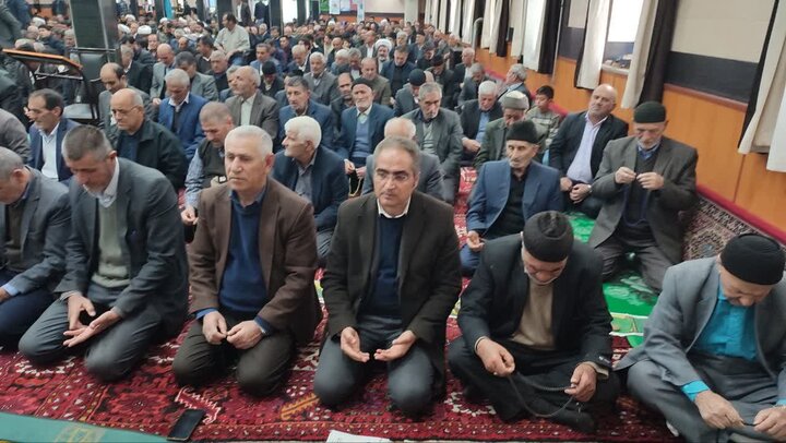 تصاویر/ آیین عبادی سیاسی نماز جمعه چهاربرج