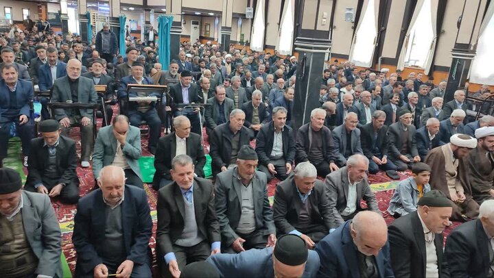 تصاویر/ آیین عبادی سیاسی نماز جمعه چهاربرج