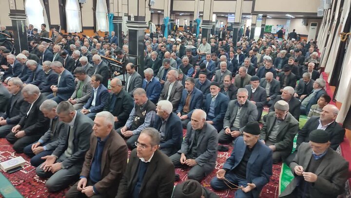 تصاویر/ آیین عبادی سیاسی نماز جمعه چهاربرج