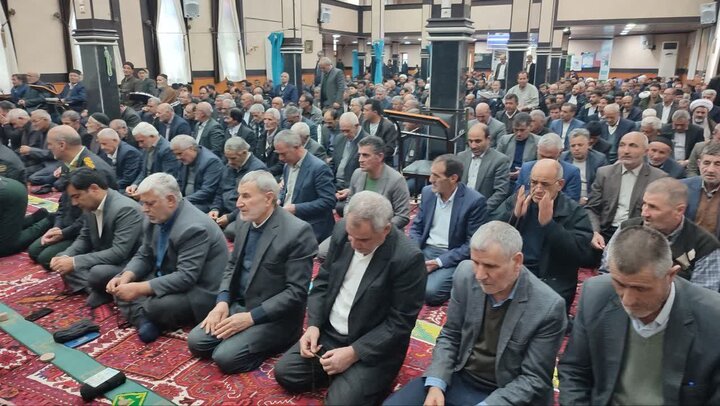 تصاویر/ آیین عبادی سیاسی نماز جمعه چهاربرج