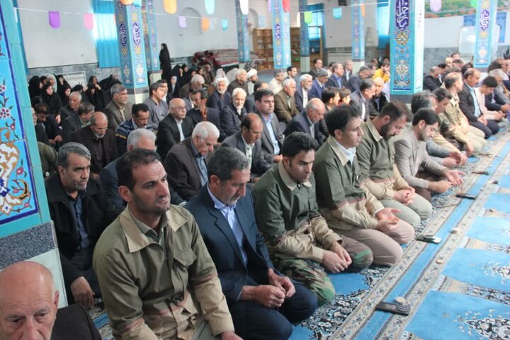تصاویر/ آیین عبادی سیاسی نماز جمعه در شهرستان چرداول