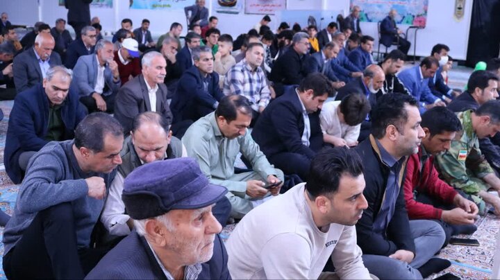 تصاویر/ اقامه نماز جمعه در شهرستان ایوان