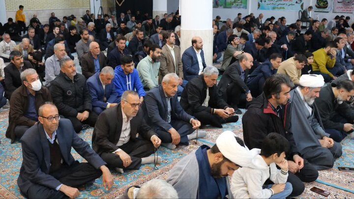 تصاویر/ اقامه نماز جمعه در شهرستان ایوان