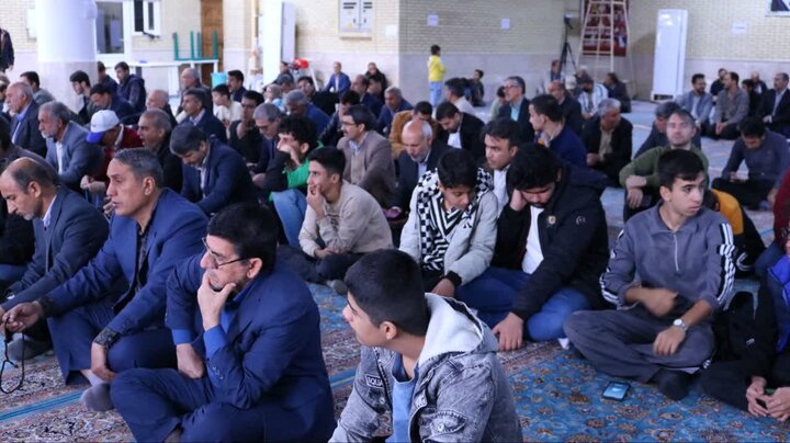 تصاویر/ اقامه نماز جمعه در شهرستان ایوان