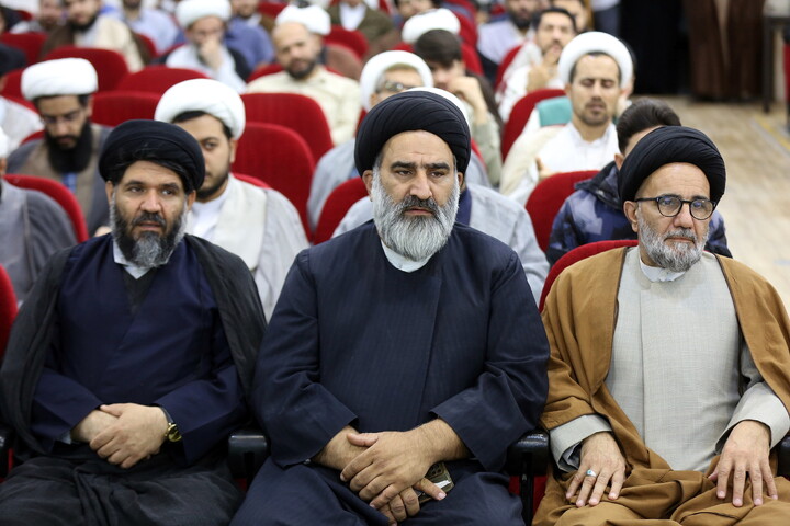 تصاویر/ نشست هم اندیشی جهادگران حوزوی