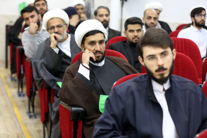 تصاویر/ نشست هم اندیشی جهادگران حوزوی