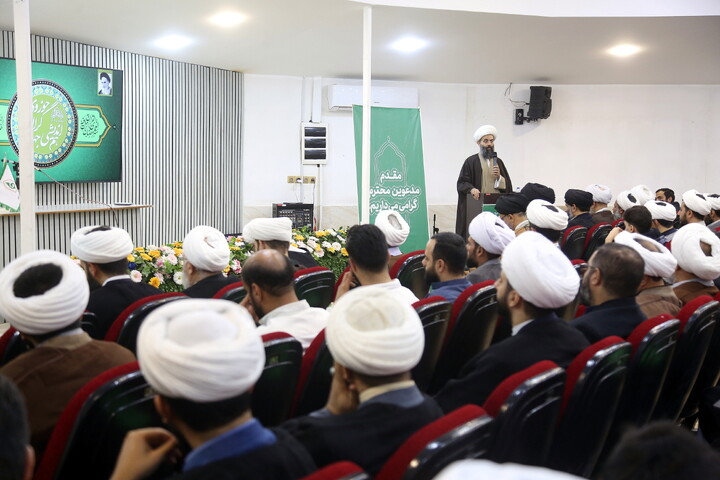 تصاویر/ نشست هم اندیشی جهادگران حوزوی