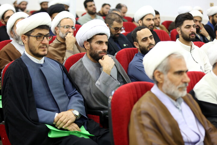 تصاویر/ نشست هم اندیشی جهادگران حوزوی