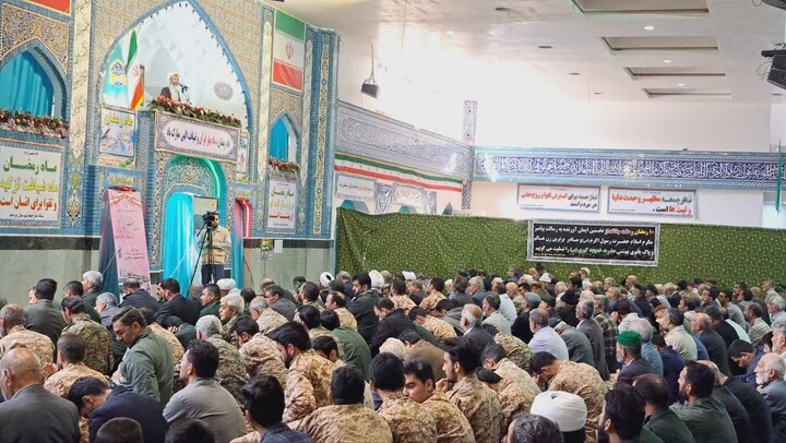 تصاویر| نماز جمعه عبادی و سیاسی بیرجند