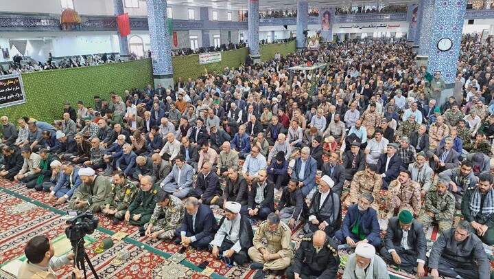 تصاویر| نماز جمعه عبادی و سیاسی بیرجند