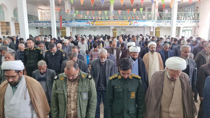 تصاویر| نماز جمعه عبادی و سیاسی سربیشه