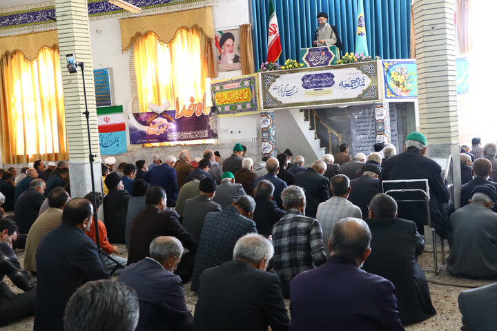تصاویر| نماز جمعه عبادی سیاسی قاین