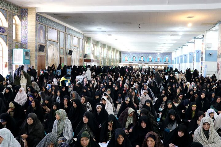 تصاویر/ اقامه نمازجمعه شهر کرمان