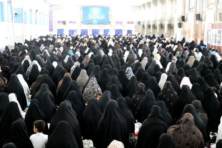 تصاویر/ اقامه نمازجمعه شهر کرمان