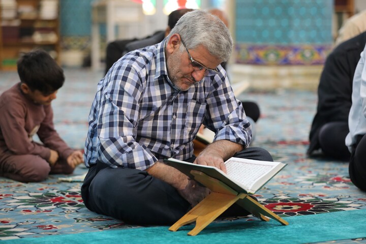 تصاویر/ آیین ترتیل خوانی قرآن کریم در امامزاده سید جعفر(ع) محمد استان یزد