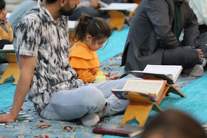 تصاویر/ آیین ترتیل خوانی قرآن کریم در امامزاده سید جعفر(ع) محمد استان یزد