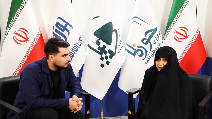 تحقق جامعه قرآنی با دستور و توصیه امکان‌پذیر نیست