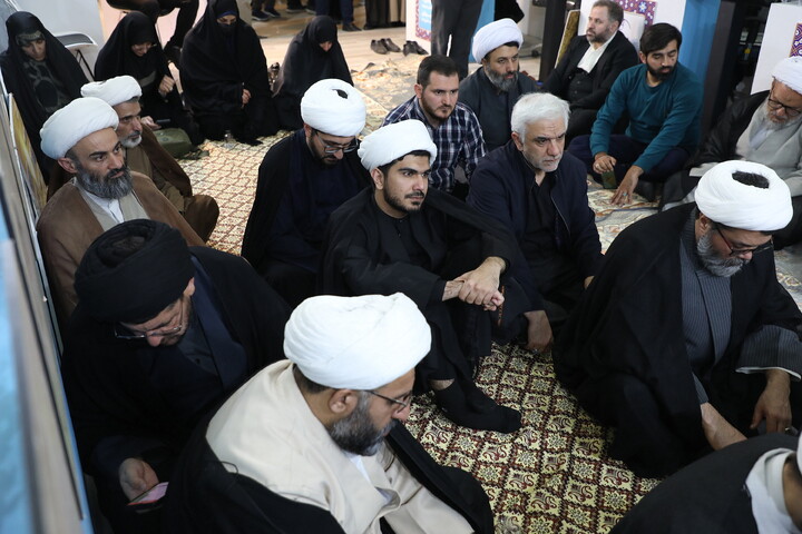 تصاویر/ مراسم برزگداشت سالروز رحلت حضرت خدیجه(س) و یادبود بانوان طلبه شهیده