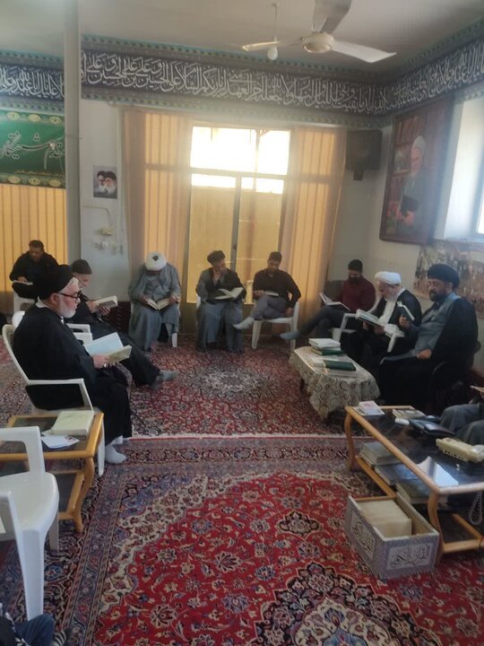 تصاویر/ آیین ختم قرآن در بیت آیت‌الله مدنی کاشانی(ره)