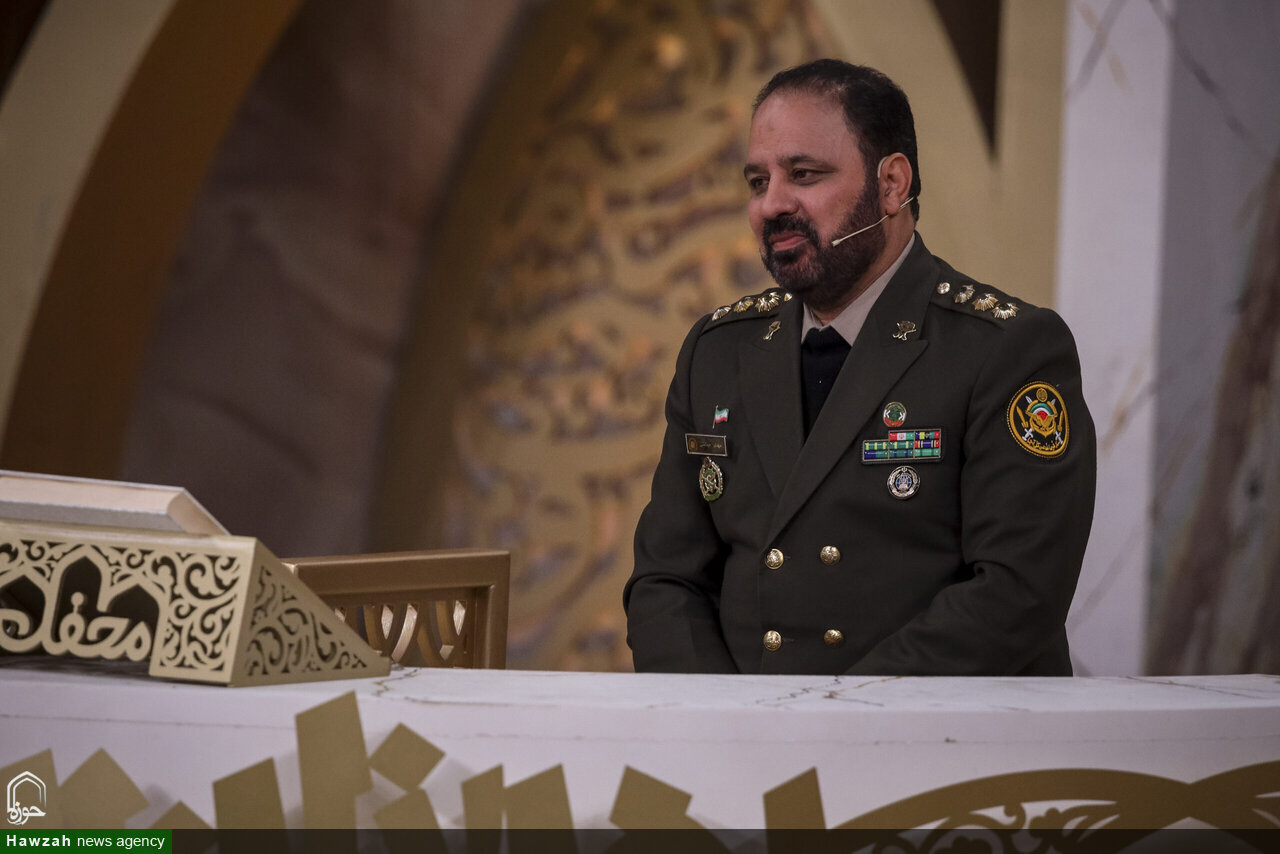 超过四万一千名《古兰经》背诵者在伊朗伊斯兰共和国军队服役 / 军队的《古兰经》运动旨在培养有信仰的家庭