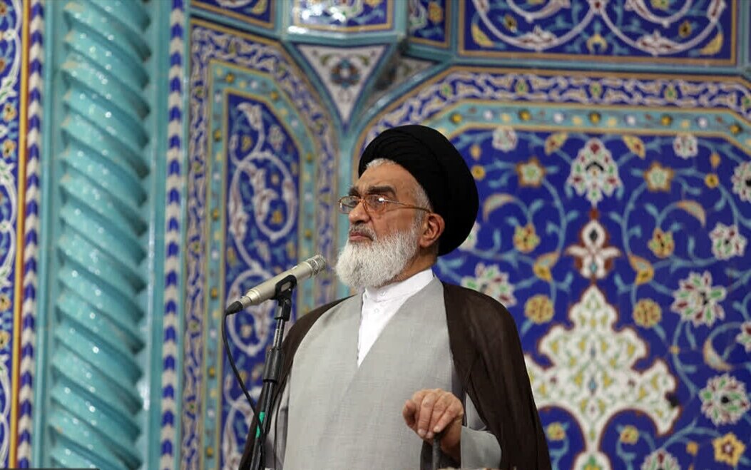 دانشگاه جای فحاشی و اهانت به پرچم نیست / وزیر علوم پاسخگو باشد