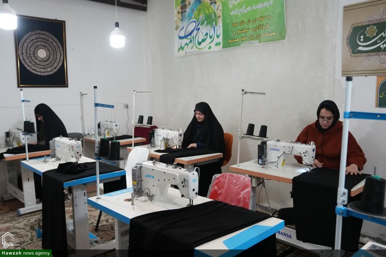 دوخت رایگان چادر در نمایشگاه بین المللی قرآن