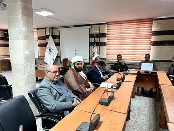 تصاویر/ جلسه هیئت امنای دانش‌آموزی شهرستان فیروزکوه با فرماندار