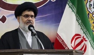 فیلم | لحظاتی از برگزاری نماز جمعه شهرستان بافق