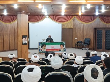 تصاویر/ نشست نماینده مردم زاهدان در مجلس شورای اسلامی با روحانیون و مبلغین شهرستان زاهدان