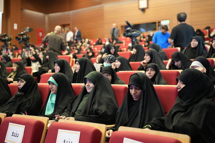 تصاویر / برگزاری هشتمین آیین نکوداشت مقام و منزلت حضرت خدیجه کبری سلام الله علیها