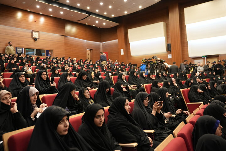 تصاویر / برگزاری هشتمین آیین نکوداشت مقام و منزلت حضرت خدیجه کبری سلام الله علیها