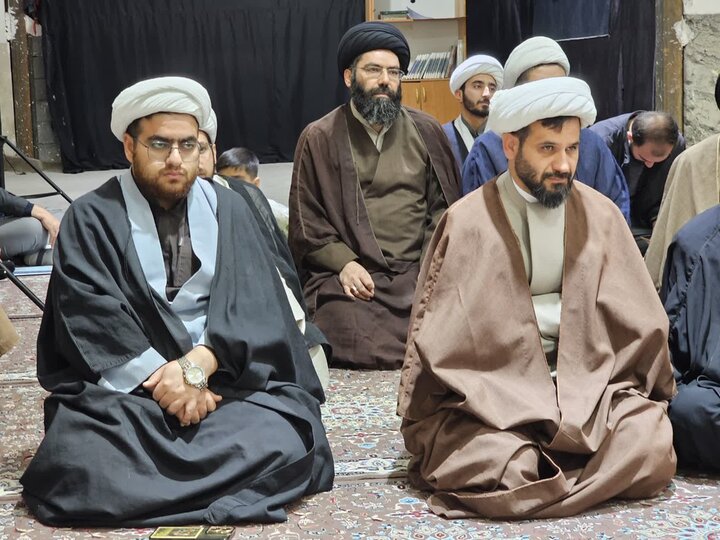 نشست نماینده ولی‌فقیه در کردستان با مبلغین اعزامی ماه مبارک رمضان کامیاران
