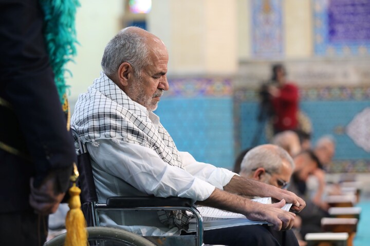تصاویر/ آیین ترتیل خوانی قرآن کریم در امامزاده سید جعفر(ع) محمد استان یزد