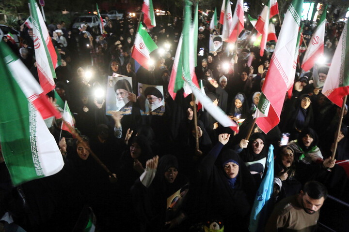 تصاویر/ اجتماع لبیک یا خامنه ای
