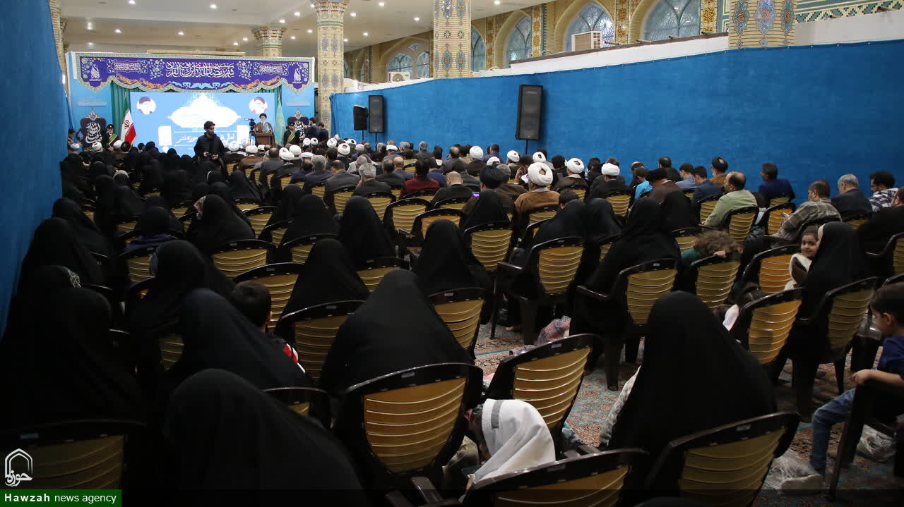 نشست صمیمی تولیت مسجد جمکران با نویسندگان، محققان و پژوهشگران نشر کتاب جمکران