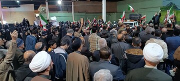 تصاویر/تجمع بزرگ خودجوش و  مردمی شهرستان ساوه در محکومیت تجاوز آشکار استکبار