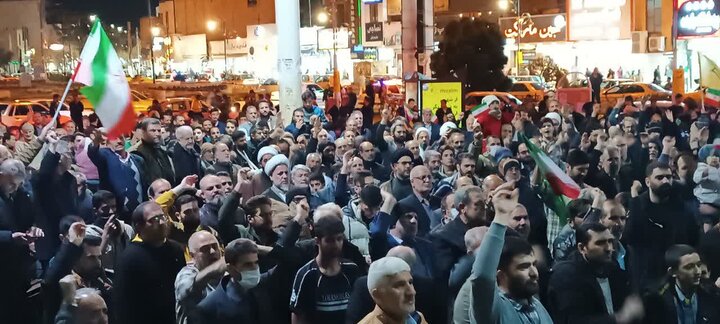تصاویر/تجمع بزرگ خودجوش و  مردمی شهرستان ساوه در محکومیت تجاوز آشکار استکبار