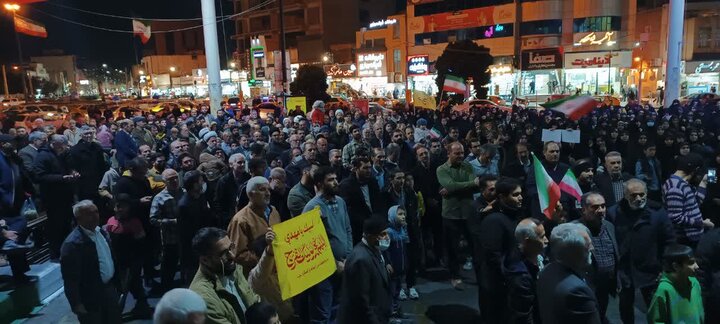 تصاویر/تجمع بزرگ خودجوش و  مردمی شهرستان ساوه در محکومیت تجاوز آشکار استکبار