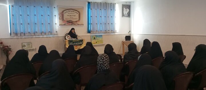 تصاویر/ مراسم گرامیداشت وفات حضرت خدیجه(س) در مدرسه علمیه الزهرا(س) شهربابک