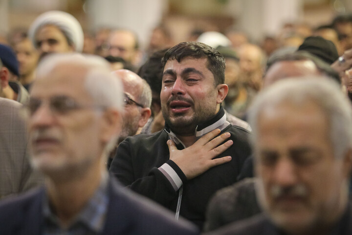 تصاویر | حال و هوای حرم حضرت معصومه سلام الله علیها پس از اعلام شهادت رهبر معظم انقلاب