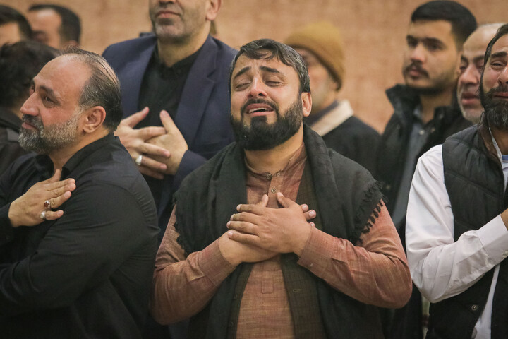 تصاویر | حال و هوای حرم حضرت معصومه سلام الله علیها پس از اعلام شهادت رهبر معظم انقلاب