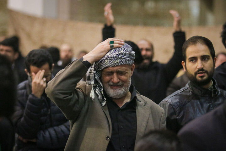 تصاویر | حال و هوای حرم حضرت معصومه سلام الله علیها پس از اعلام شهادت رهبر معظم انقلاب