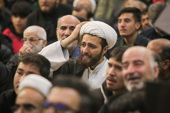 تصاویر | تجمع سوگوارن رهبر شهید انقلاب در حرم حضرت معصومه سلام الله علیها
