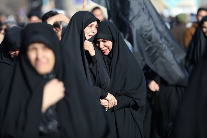 تصاویر | تجمع سوگوارن رهبر شهید انقلاب در استان یزد