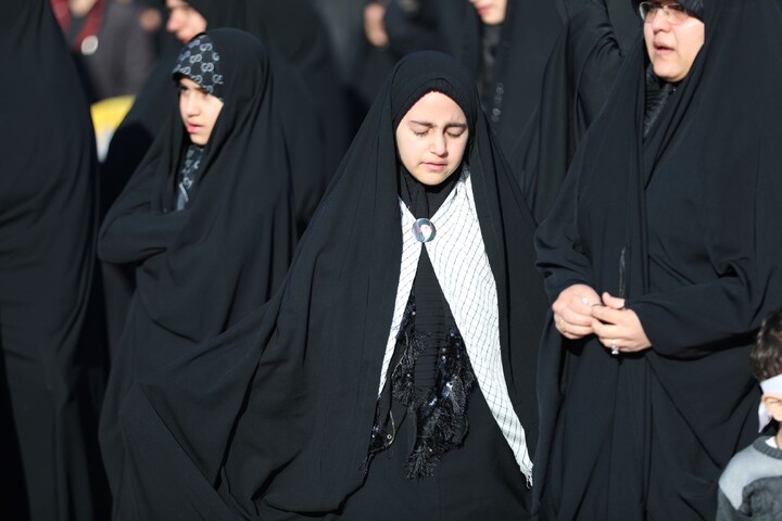 تصاویر | تجمع سوگوارن رهبر شهید انقلاب در استان یزد